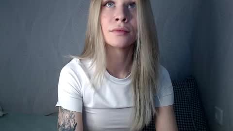 Snapshot of anita_delicious chatting on 02/18/25, 04:05 anita_delicious online show from 02/18/25, 04:05