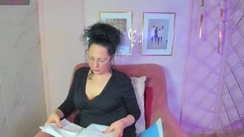 Anita online show from 12/20/24, 02:27