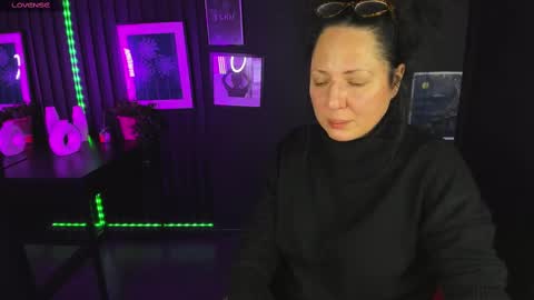 Anita online show from 03/03/25, 04:58