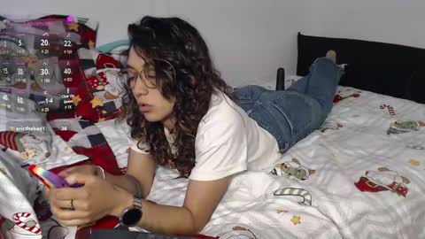 Snapshot of anna_dlove_cam chatting on 12/27/24, 07:03 Anna online show from 12/27/24, 07:03