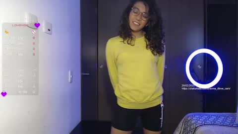 Snapshot of anna_dlove_cam chatting on 02/26/25, 04:03 Anna online show from 02/26/25, 04:03