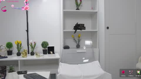 Anna online show from 10/04/25, 05:16