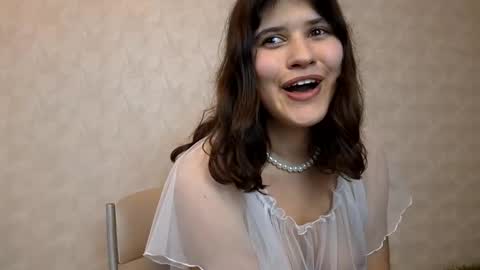Snapshot of anna_in_wonderworld chatting on 02/17/25, 08:26 Annanext stream 3th of Dec online show from 02/17/25, 08:26
