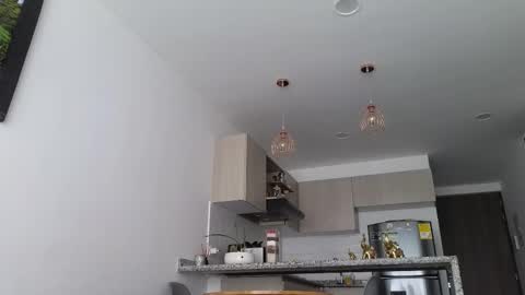 Snapshot of anna_joness chatting on 10/25/25, 06:02 Anna online show from 10/25/25, 06:02