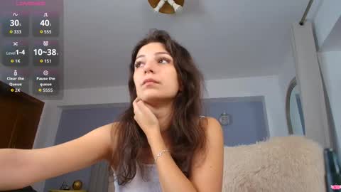 Snapshot of anna_lewis chatting on 11/11/25, 06:24 Anna online show from 11/11/25, 06:24