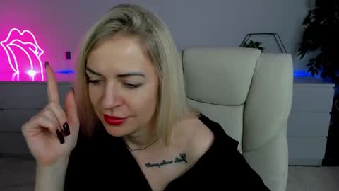 anna_snow9 online show from 09/28/25, 11:59