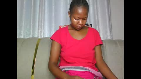 Snapshot of annabelle_doll8 chatting on 09/10/25, 09:20 Bell online show from 09/10/25, 09:20