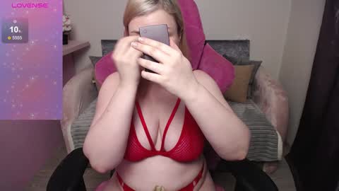 Snapshot of annacherri chatting on 01/21/25, 03:04 AnnaCherri online show from 01/21/25, 03:04