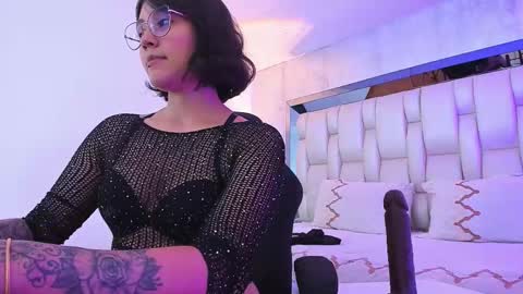 Snapshot of annaralein chatting on 10/08/25, 04:32 Annara Lein online show from 10/08/25, 04:32