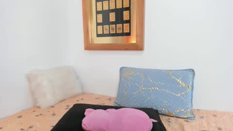 anna online show from 02/28/25, 03:37