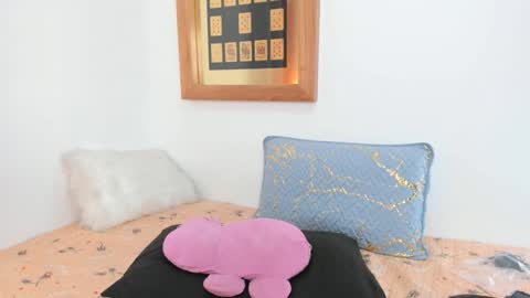 anna online show from 03/04/25, 05:13