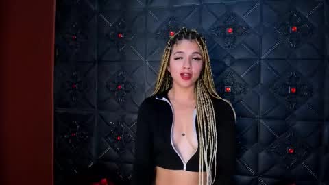 Snapshot of annavi_ chatting on 10/17/25, 07:27 Annavi online show from 10/17/25, 07:27