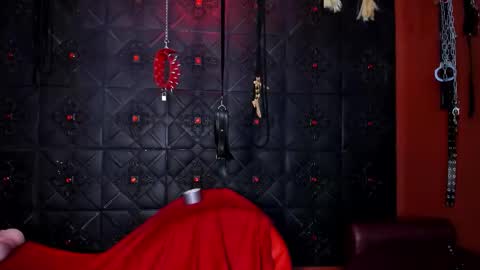 Snapshot of annavi_ chatting on 10/22/25, 07:24 Annavi online show from 10/22/25, 07:24