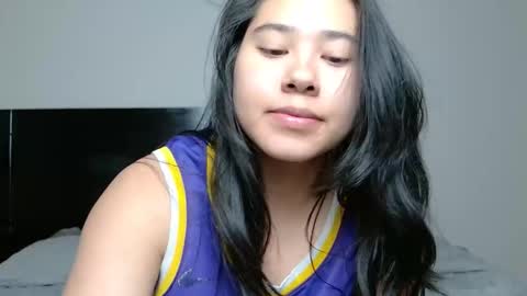 Anna online show from 09/22/25, 03:08