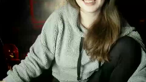 Bella online show from 10/20/25, 05:13