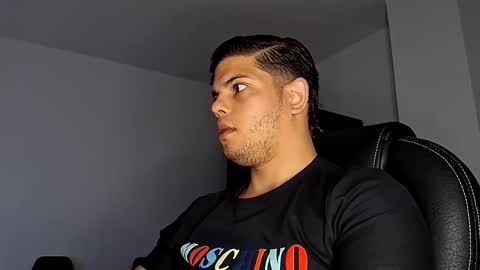 Snapshot of anndyhardy11 chatting on 12/07/24, 12:13 Anndy Hardy online show from 12/07/24, 12:13