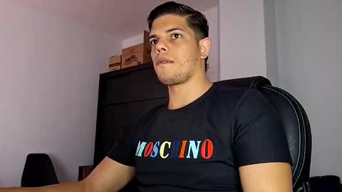 Snapshot of anndyhardy11 chatting on 12/07/24, 03:19 Anndy Hardy online show from 12/07/24, 03:19