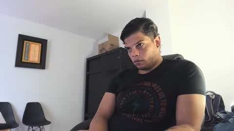 Snapshot of anndyhardy11 chatting on 12/21/24, 02:15 Anndy Hardy online show from 12/21/24, 02:15