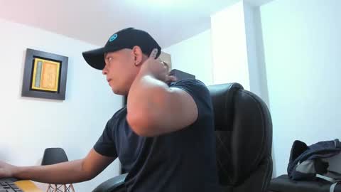 Snapshot of anndyhardy11 chatting on 01/02/25, 06:01 Anndy Hardy online show from 01/02/25, 06:01