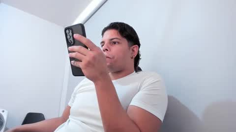 Snapshot of anndyhardy11 chatting on 01/14/25, 04:08 Anndy Hardy online show from 01/14/25, 04:08