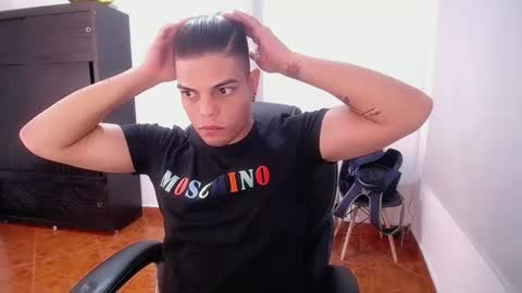 Snapshot of anndyhardy11 chatting on 02/13/25, 03:24 Anndy Hardy online show from 02/13/25, 03:24