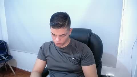 Snapshot of anndyhardy11 chatting on 02/28/25, 03:26 Anndy Hardy online show from 02/28/25, 03:26