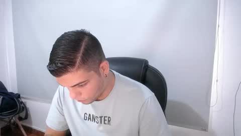 Snapshot of anndyhardy11 chatting on 03/07/25, 06:33 Anndy Hardy online show from 03/07/25, 06:33