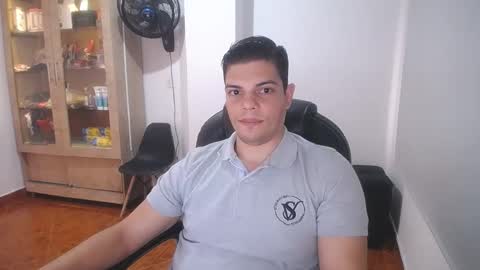 Snapshot of anndyhardy11 chatting on 09/08/25, 08:19 Anndy Hardy online show from 09/08/25, 08:19