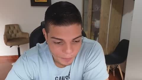 Snapshot of anndyhardy11 chatting on 09/29/25, 09:30 Anndy Hardy online show from 09/29/25, 09:30