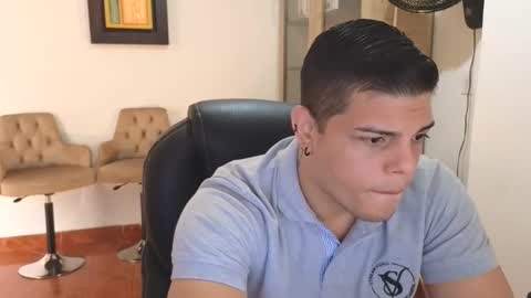 Snapshot of anndyhardy11 chatting on 10/06/25, 08:06 Anndy Hardy online show from 10/06/25, 08:06