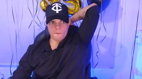 Snapshot of anndyhardy11 chatting on 10/11/25, 09:57 Anndy Hardy online show from 10/11/25, 09:57