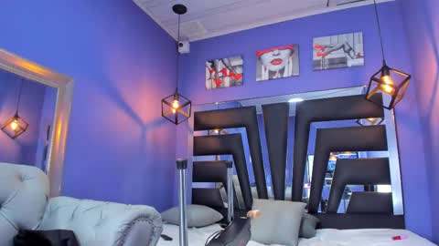 Anne online show from 10/14/25, 07:58