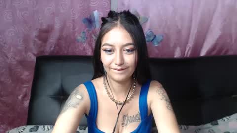 Snapshot of anne_jm chatting on 01/10/25, 03:39 Anne online show from 01/10/25, 03:39