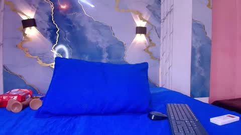 anne  online show from 10/23/25, 07:23