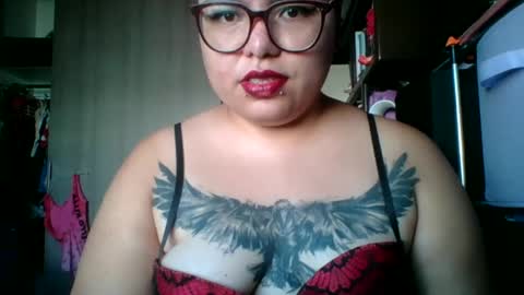 Snapshot of anne_noir chatting on 10/23/25, 06:06 Anne Noir online show from 10/23/25, 06:06