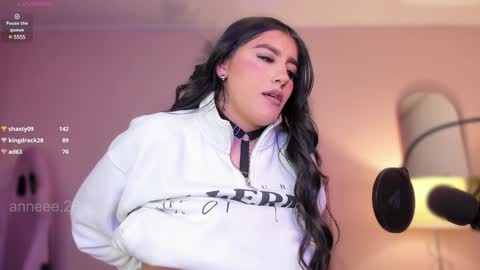 Anne  online show from 01/30/25, 06:10