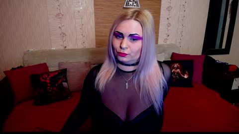 Snapshot of annessixreign chatting on 12/11/24, 09:01 AnnessixReign online show from 12/11/24, 09:01