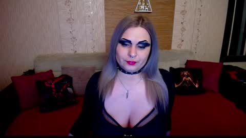 Snapshot of annessixreign chatting on 01/25/25, 08:31 AnnessixReign online show from 01/25/25, 08:31