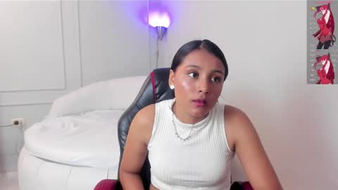 Snapshot of anni_lima chatting on 09/25/25, 04:16 anni_lima online show from 09/25/25, 04:16