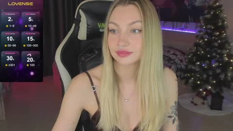 Snapshot of annie69kiss chatting on 01/09/25, 11:13 Annie online show from 01/09/25, 11:13