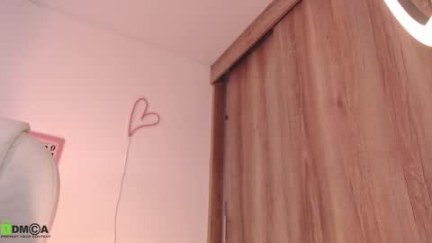 Annie online show from 03/11/25, 12:50