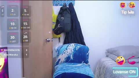 Snapshot of annie_rosse1017 chatting on 09/18/25, 02:02 annie_rosse1017 online show from 09/18/25, 02:02
