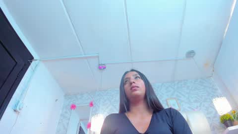 Snapshot of anniee_love_ chatting on 02/03/25, 07:10 Anto online show from 02/03/25, 07:10