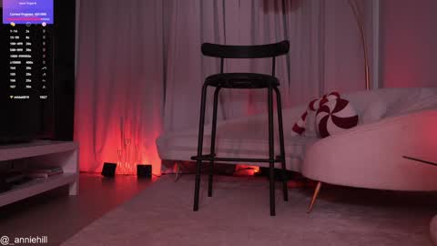 anniehillofficial_ online show from 01/05/25, 09:47
