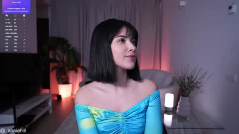 anniehillofficial_ online show from 01/24/25, 08:11