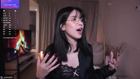 anniehillofficial_ online show from 11/08/25, 10:08