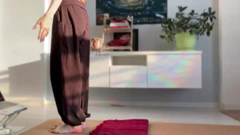 N  antics online show from 09/17/25, 03:52