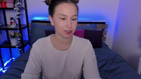Snapshot of anny_limis chatting on 12/31/24, 08:04 Anna online show from 12/31/24, 08:04