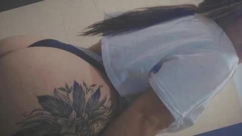 Snapshot of anny_louis chatting on 01/12/25, 02:03 ANNY LOUIS online show from 01/12/25, 02:03