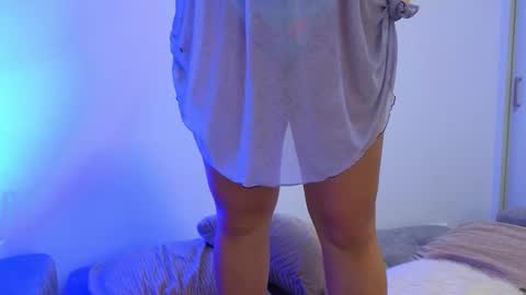 ANNY LOUIS online show from 11/21/25, 10:08